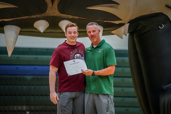 2022 Scholarship Night-37