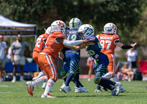 Longhorns vs. Seahawks-86