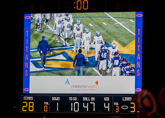 Vs. Centennial_-231