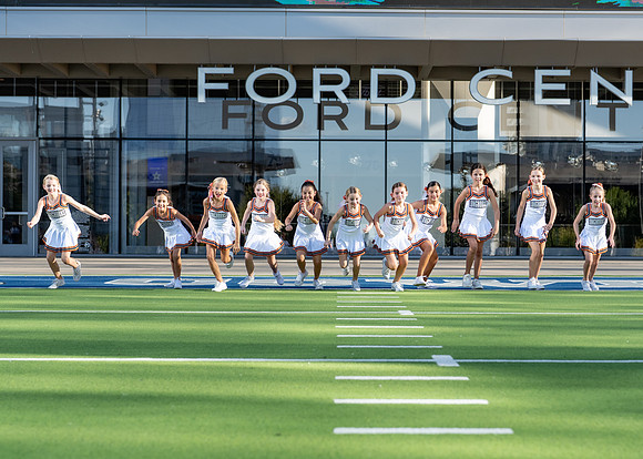 Longhorns Cheer-54